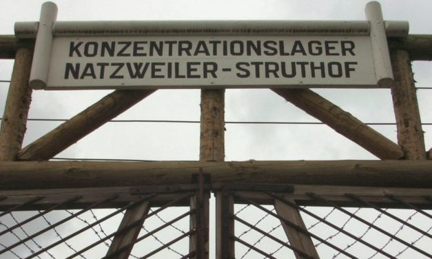 Des lycéens de Tübingen au Struthof