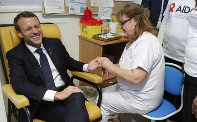 Après la vague, se vacciner contre la virulence de la macronvirose