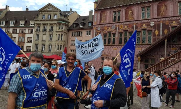 Des soignants se rassemblent et défilent à Mulhouse pour réclamer les moyens promis par le gouvernement