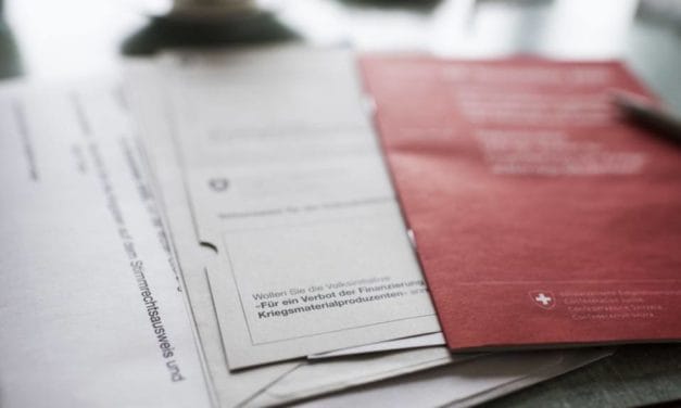 Principes de la démocratie directe en Suisse au regard des deux dernières votations