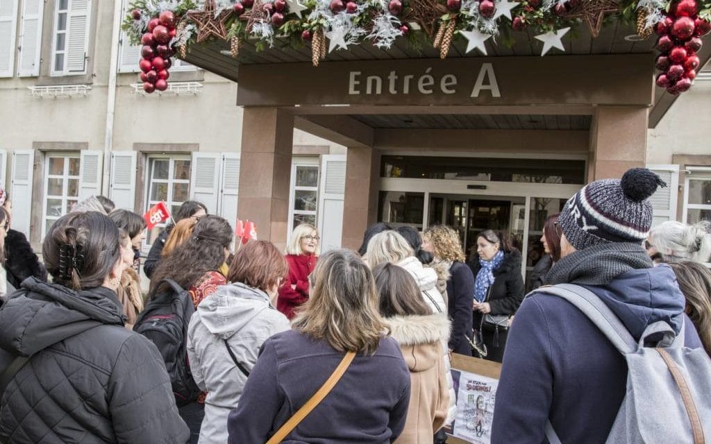 Des ATSEM toujours mobilisées à Mulhouse : restitution des échanges face à Chantal Risser, adjointe à l’éducation