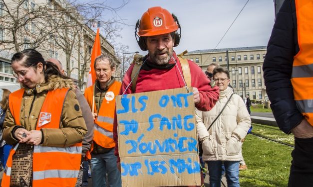 Manifestation du 28 mars à Mulhouse contre la réforme des retraites : un stop au mépris présidentiel (vidéo et photorama)