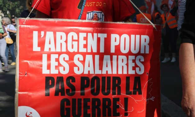 Manifestation contre l&rsquo;austérité, pour les salaires et l&rsquo;égalité hommes-femmes à Mulhouse