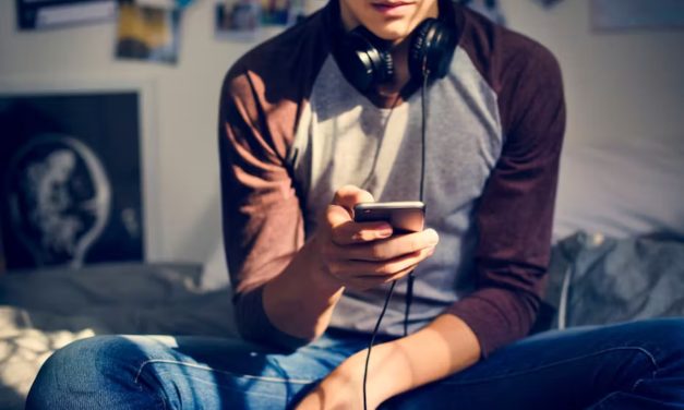 Ce que les chansons préférées des adolescents nous apprennent sur leur imaginaire amoureux