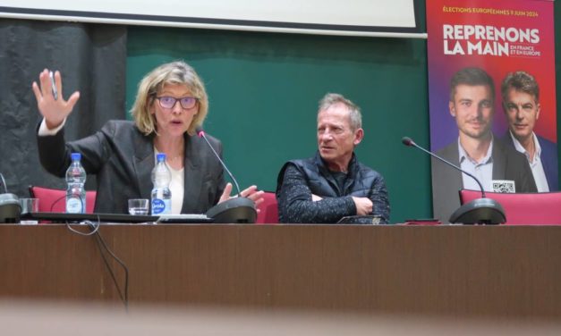 A Kingersheim, près de Mulhouse, une réunion publique du PCF 68 avec Sigrid Gérardin, candidate aux élections européennes