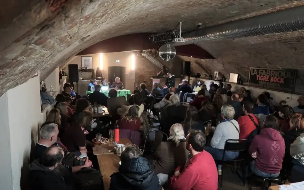 A Strasbourg, rencontre avec Hélène Crouzillat et Bernard Friot après la projection du film « L&rsquo;effet Bahamas »