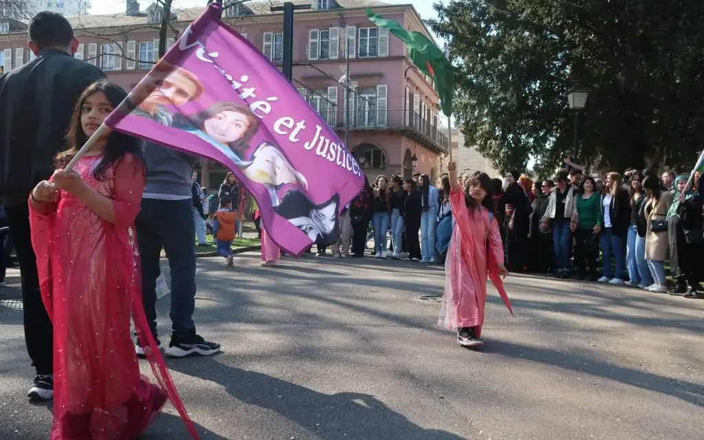 « La femme, la vie, la liberté ! » : manifestation mulhousienne à l&rsquo;occasion de la journée internationale pour le droit des femmes
