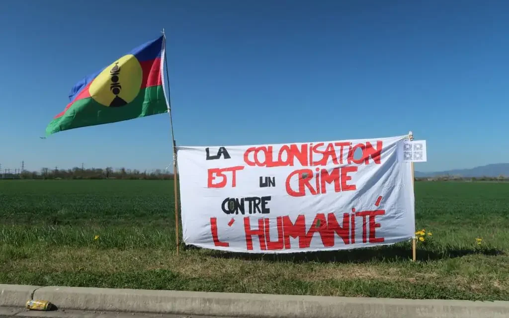 A Mulhouse, un rassemblement des kanaks devant le centre pénitentiaire de Lutterbach en soutien à Christian Tein et un échange à l&rsquo;auberge de jeunesse