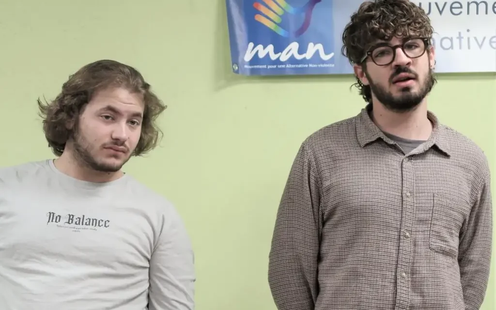 Deux jeunes objecteurs de conscience israéliens de passage au temple Saint-Marc de Mulhouse
