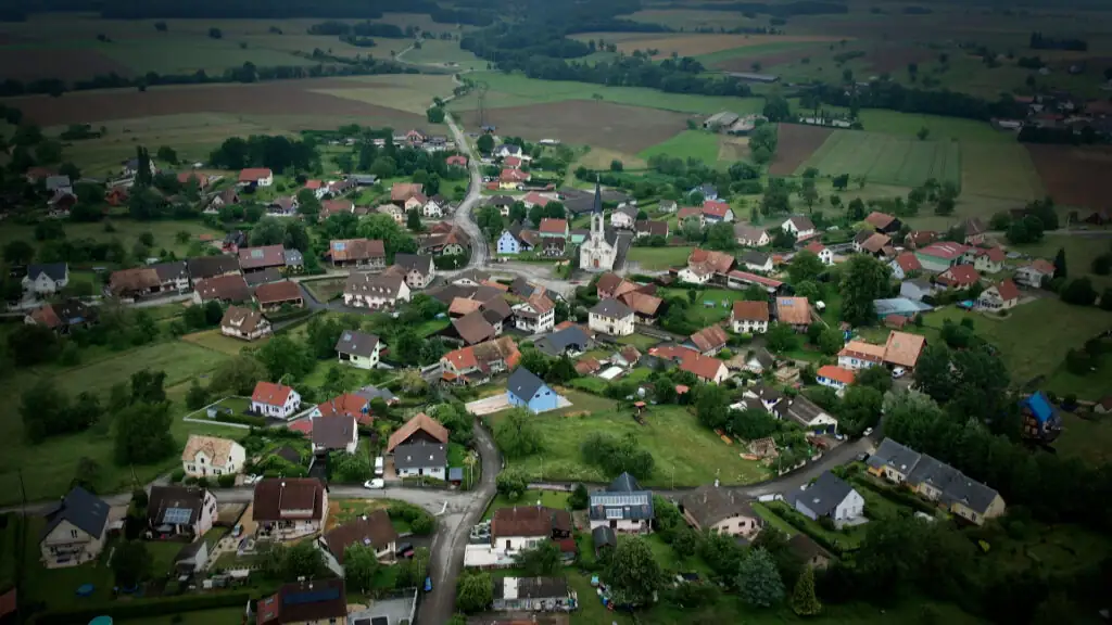 « Il y a une perte totale du vivre ensemble » : Vincent Froehly s’interroge sur la montée de l’extrême-droite dans nos villages