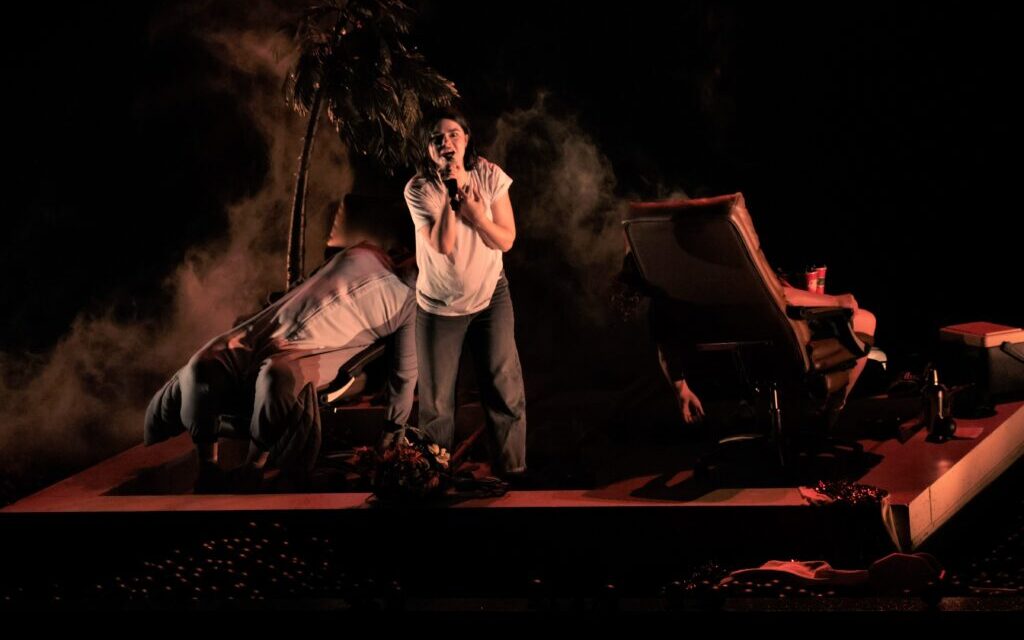 Festival Momix à la Filature de Mulhouse : « Le poids des fourmis », le choc des sermons