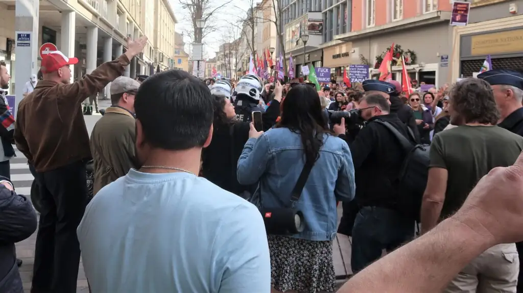 Mulhouse : le militant royaliste Anthony Thoma condamné à trois mois de prison avec sursis pour apologie de crime