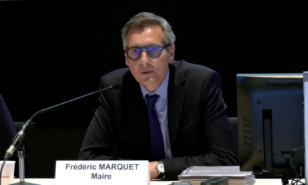 Mulhouse, un premier conseil municipal entre round d&rsquo;observation et indemnités hors-sol